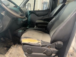 2004 Dodge Sprinter Van 2500 High Roof - Interior Front Seat Image